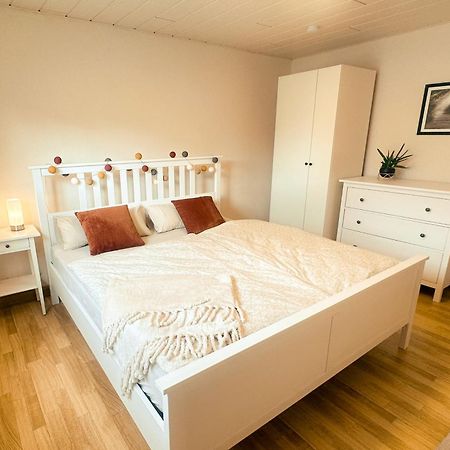 Gemuetliche Ferienwohnung In Der Eifel - Naehe Mosel Bausendorf المظهر الخارجي الصورة